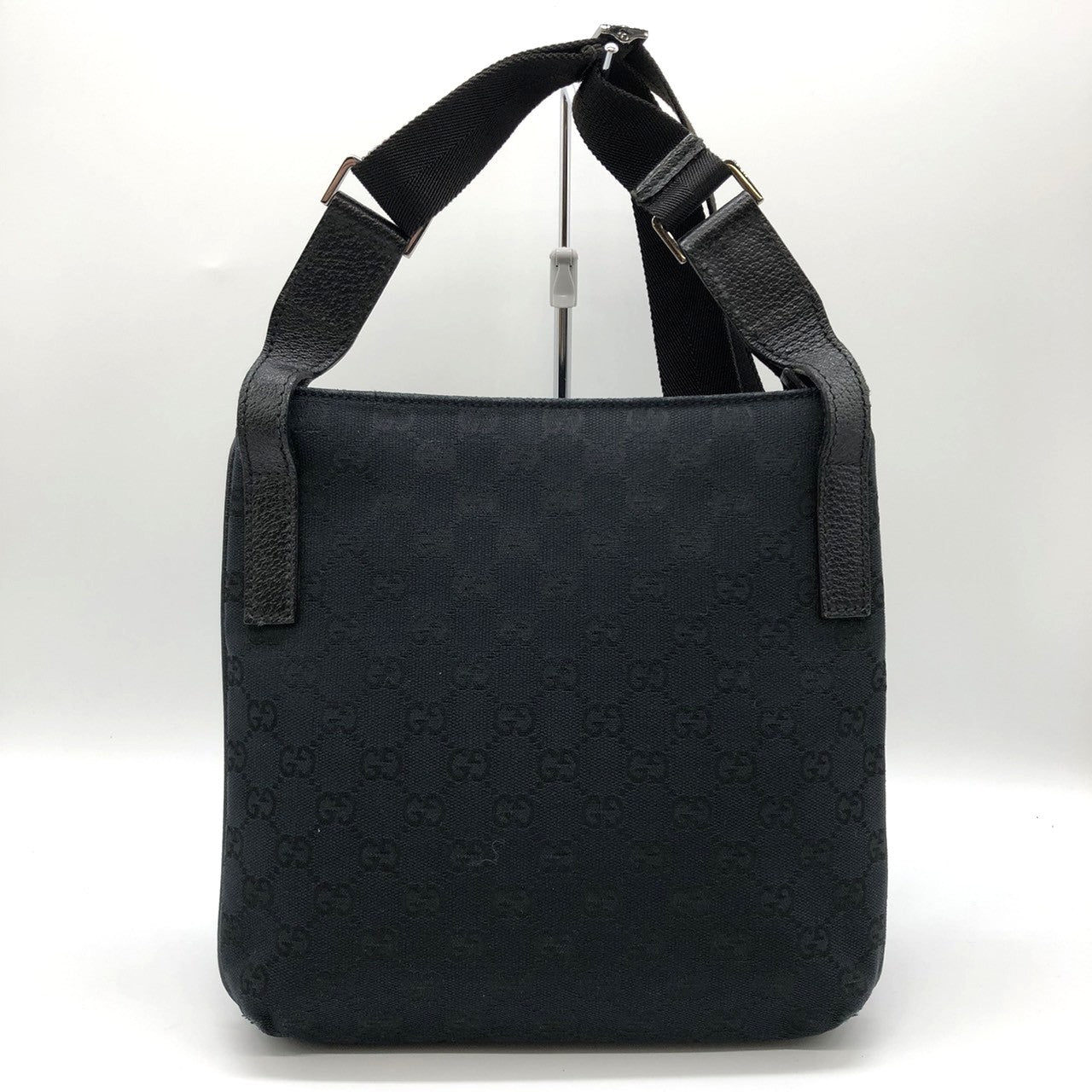 Gucci 122793 Shoulder Bag in Black GG Canvas PRE-OWNED