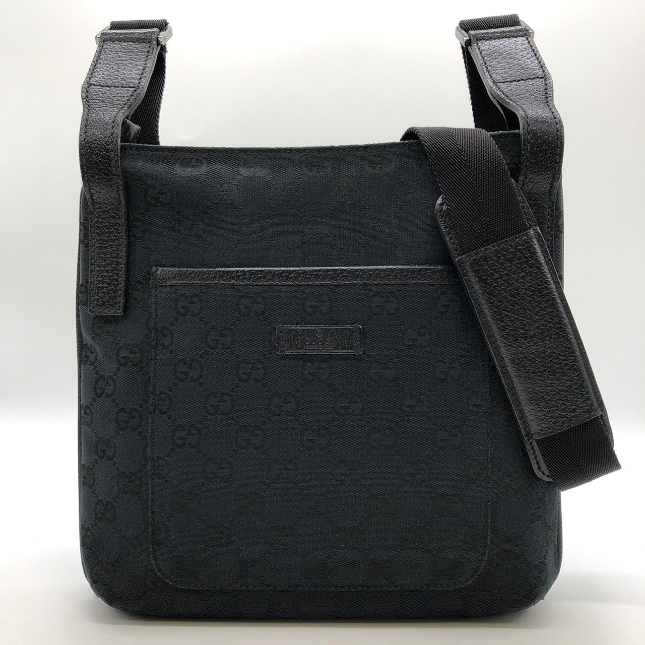 Gucci 122793 Shoulder Bag in Black GG Canvas PRE-OWNED