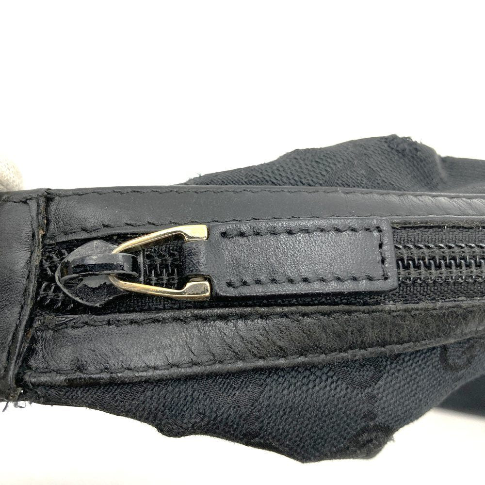 Gucci 001 4204 Shoulder Bag/Handbag in Black GG Canvas/Leather PRE-OWNED