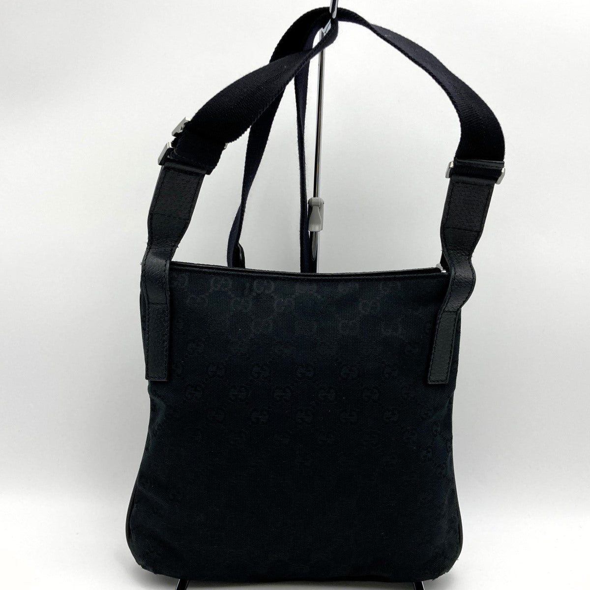 GUCCI 122793 Shoulder Bag, Crossbody Bag, Slim, Black, GG Line, GG Canvas PRE-OWNED