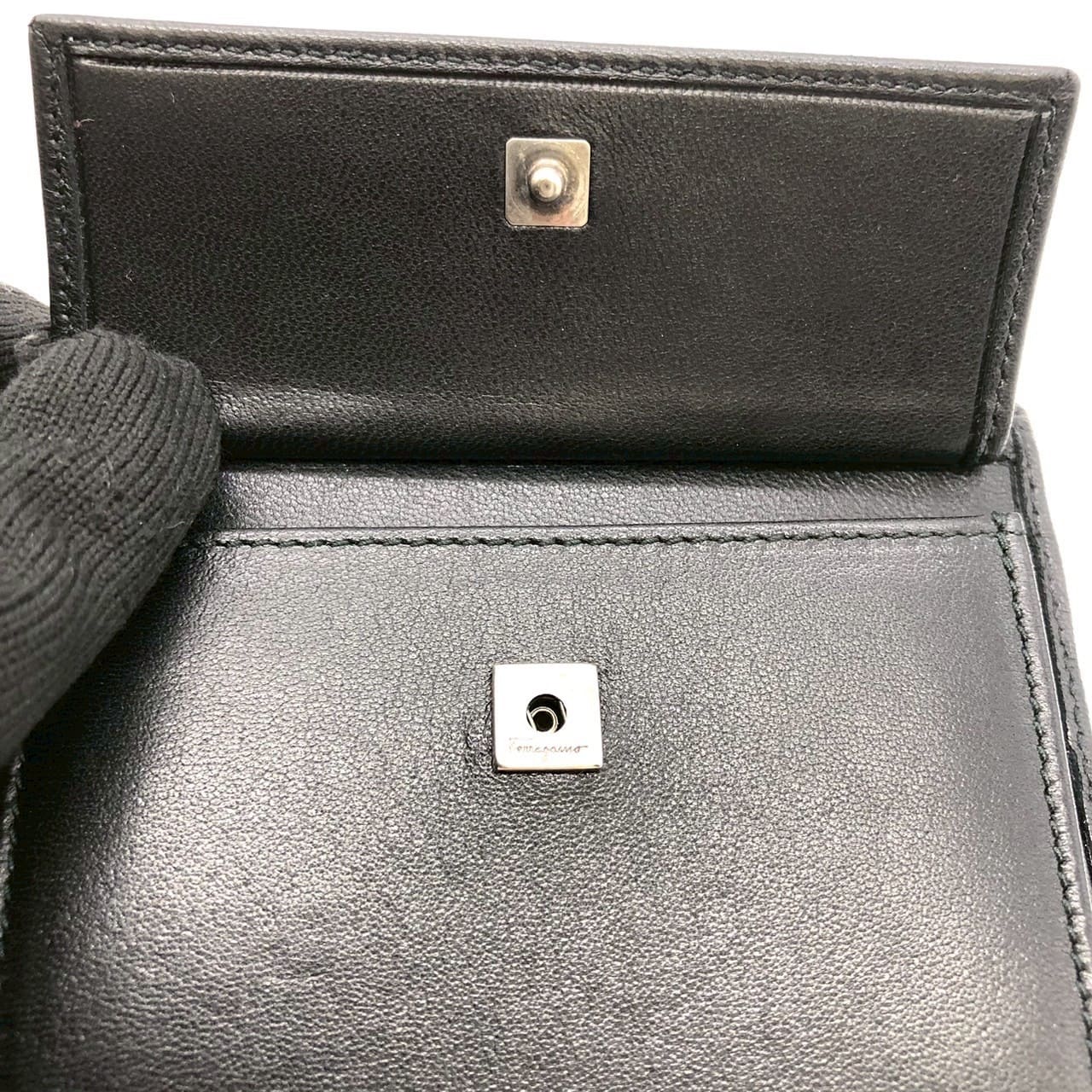 Salvatore Ferragamo Gancini Bi-fold Wallet Leather Black Pre-owned