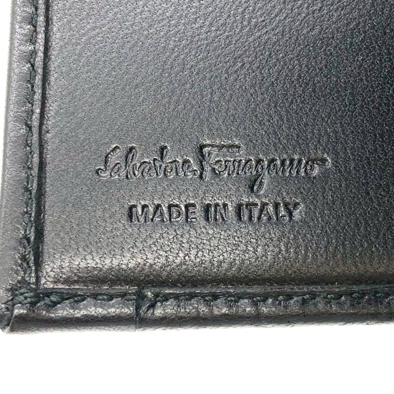 Salvatore Ferragamo Gancini Bi-fold Wallet Leather Black Pre-owned