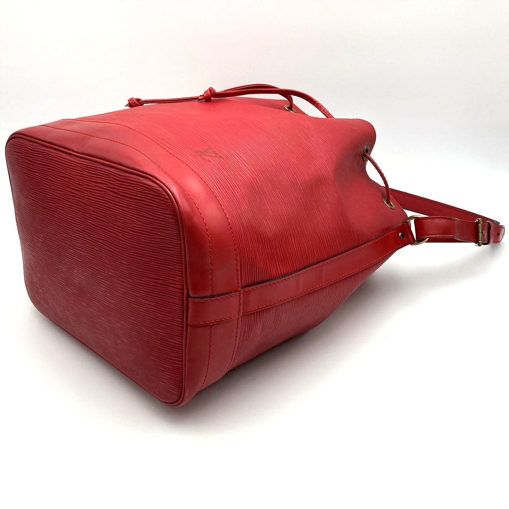 Louis Vuitton M59007 Noe Drawstring Shoulder Bag Epi Red Pre-owned