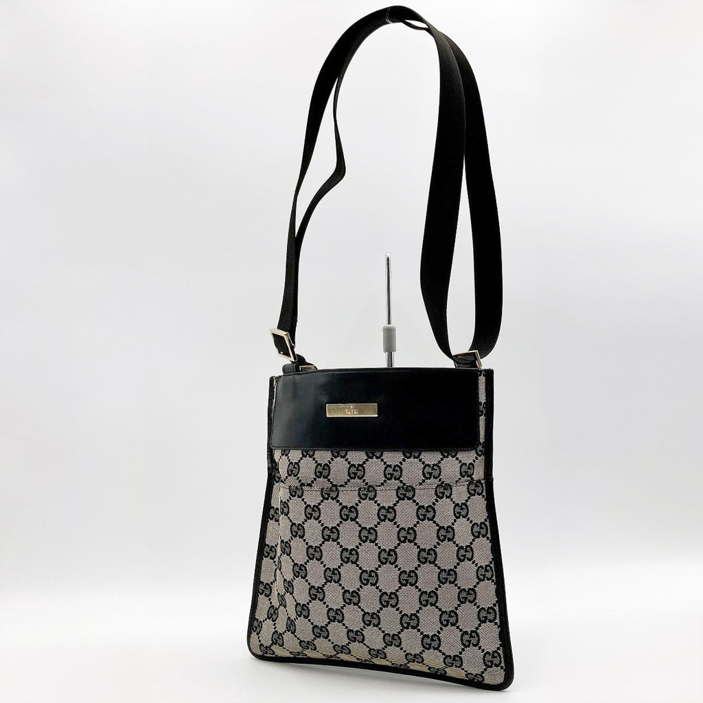 Gucci 019 0348 Shoulder Bag GG Canvas Black Pre-owned