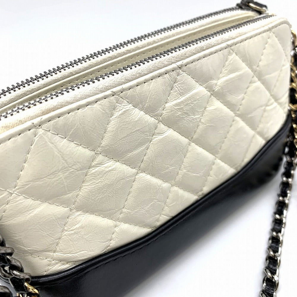 Chanel Gabriel Chain Wallet/Mini Shoulder Bag Leather White/Black Pre-owned