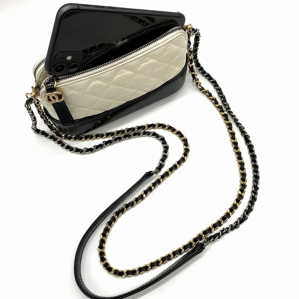 Chanel Gabriel Chain Wallet/Mini Shoulder Bag Leather White/Black Pre-owned