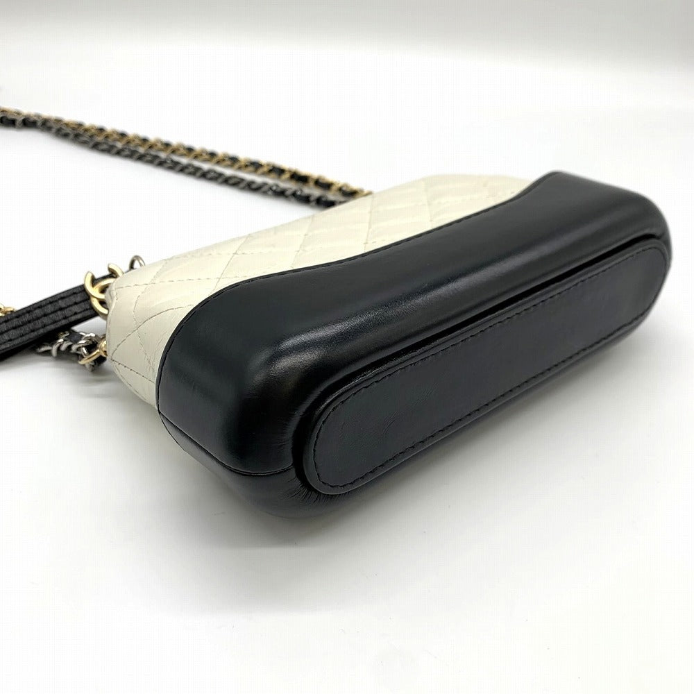 Chanel Gabriel Chain Wallet/Mini Shoulder Bag Leather White/Black Pre-owned