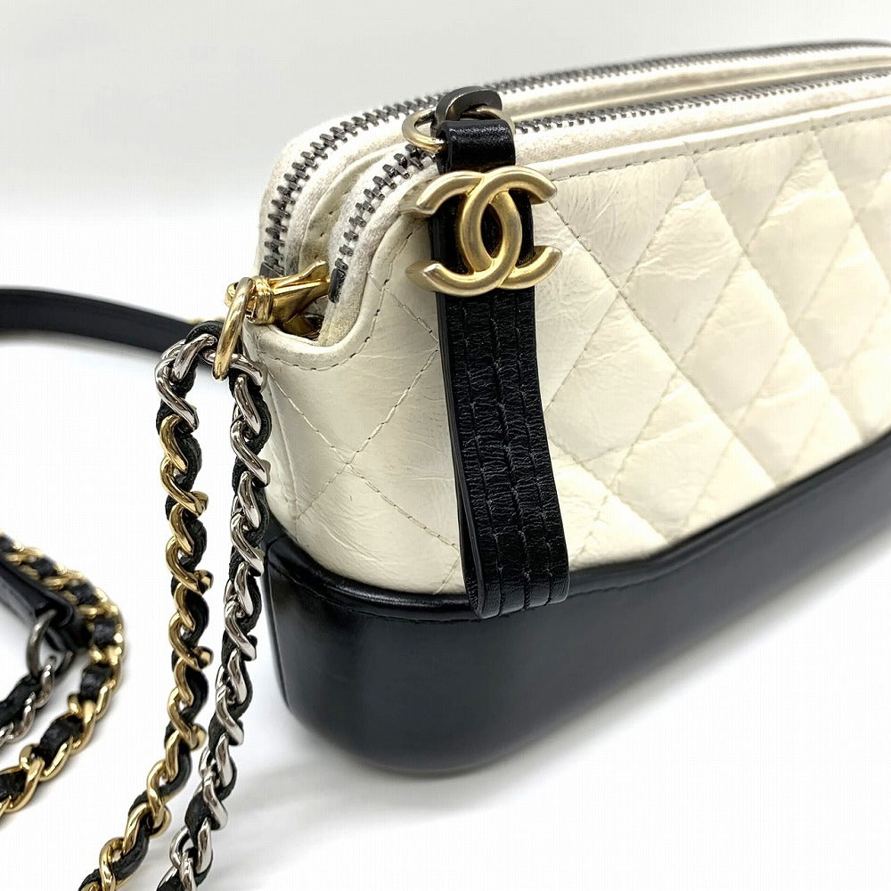 Chanel Gabriel Chain Wallet/Mini Shoulder Bag Leather White/Black Pre-owned