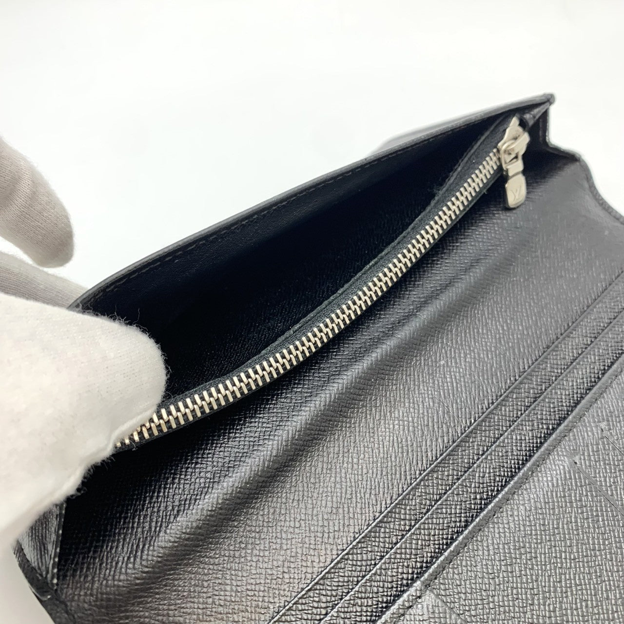 Louis Vuitton M62665 Portefeuille Brazza Long Wallet Damier Canvas Black Pre-owned