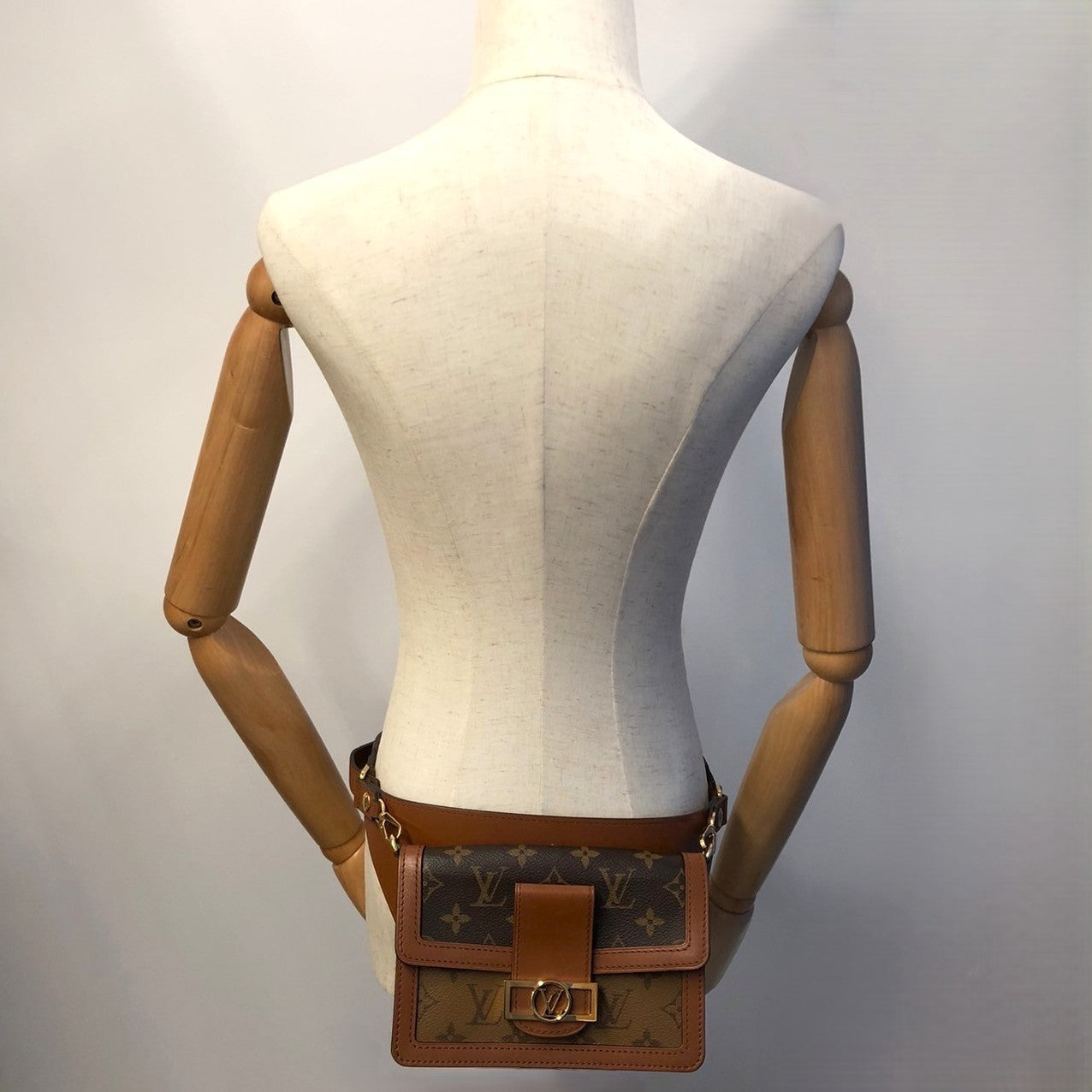 Louis Vuitton M44586 Bum Bag Monogram Reverse Brown Pre-owned