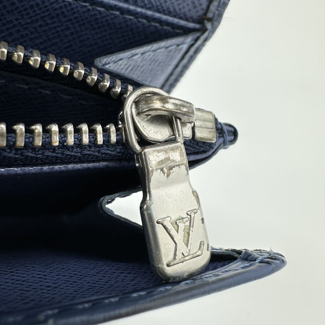 Louis Vuitton M60324 Portefeuille Sarah Long Wallet Epi Leather Navy Pre-owned