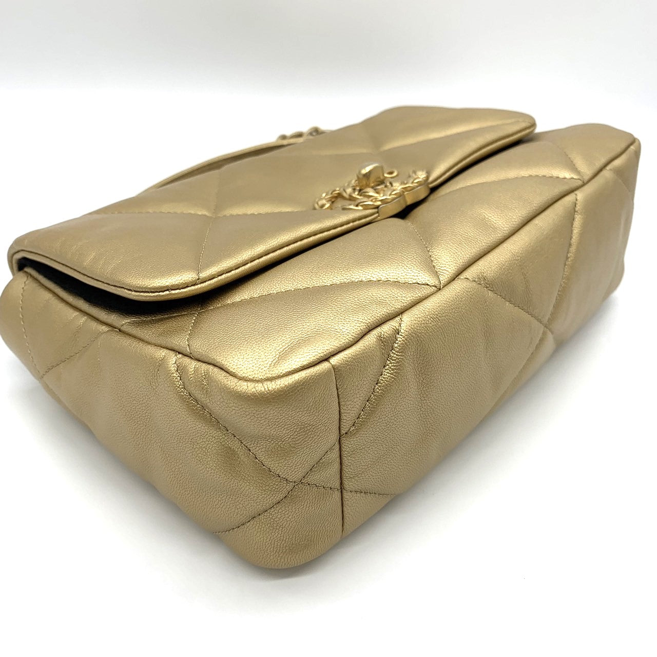 Chanel 19 Medium Matelassé Chain 2-Way Shoulder Bag Pre-owned