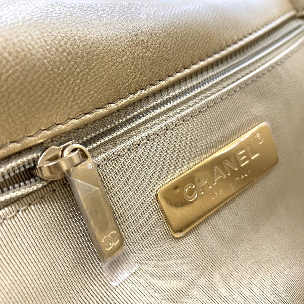 Chanel 19 Medium Matelassé Chain 2-Way Shoulder Bag Pre-owned