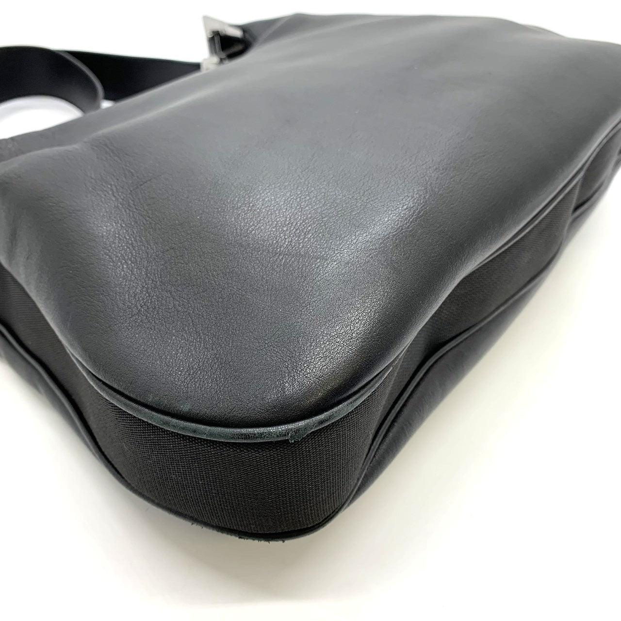 GUCCI 001 3341 Shoulder Bag Leather Black Women's Fashion PRE-OWNED