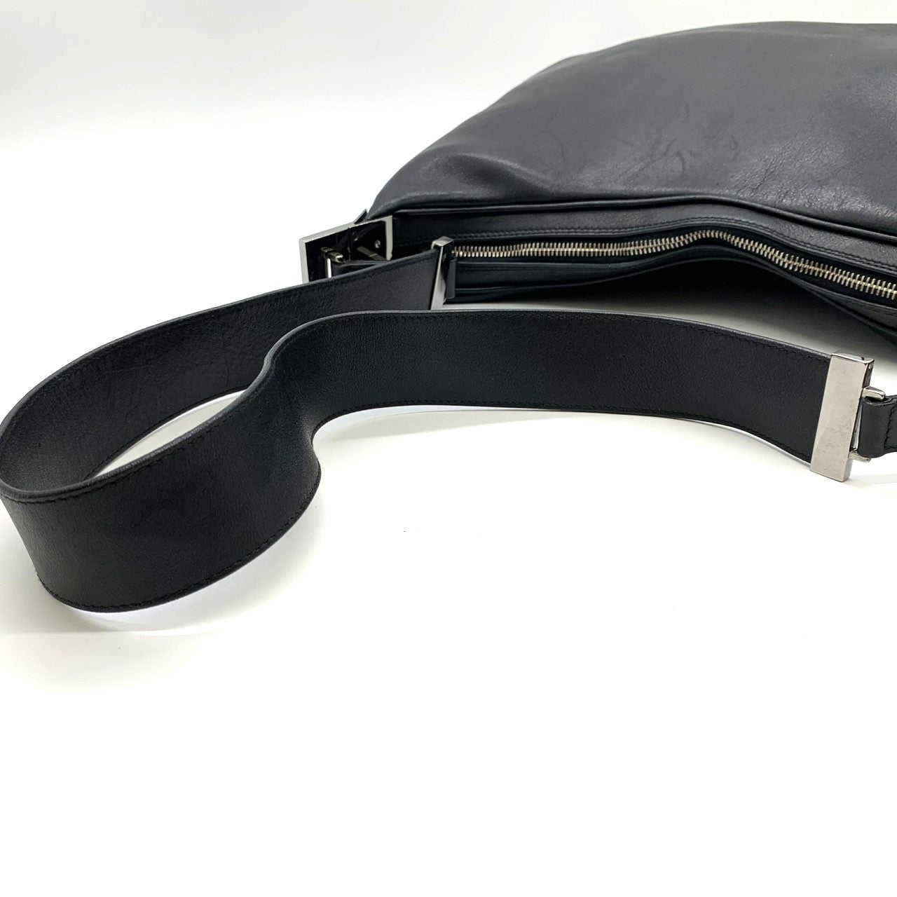 GUCCI 001 3341 Shoulder Bag Leather Black Women's Fashion PRE-OWNED