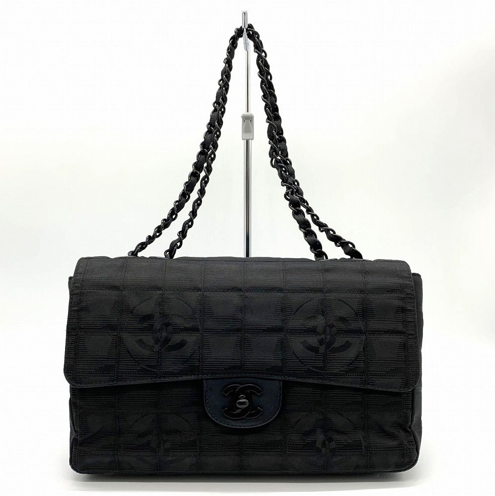 Excellent condition CHANEL New Travel Line Chocolate Bar Chain Shoulder Bag, Nylon, Coco Black. PRE-OWNED