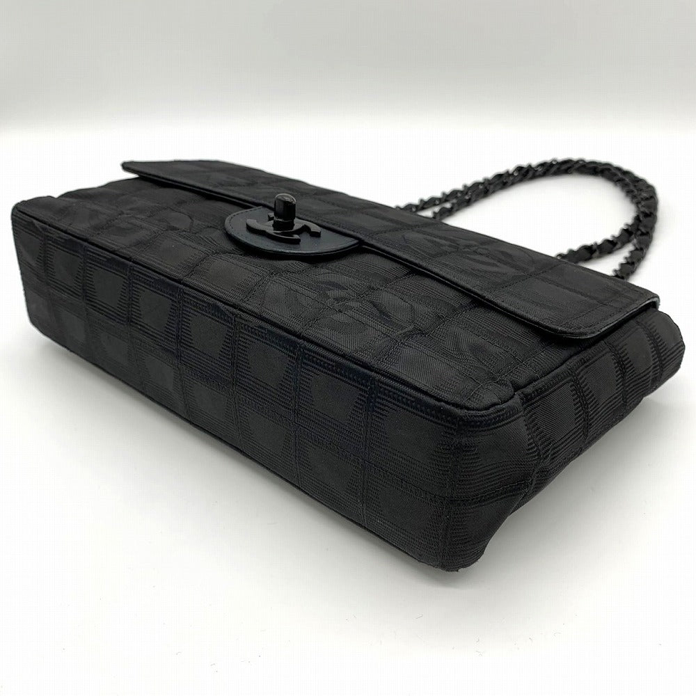 Excellent condition CHANEL New Travel Line Chocolate Bar Chain Shoulder Bag, Nylon, Coco Black. PRE-OWNED