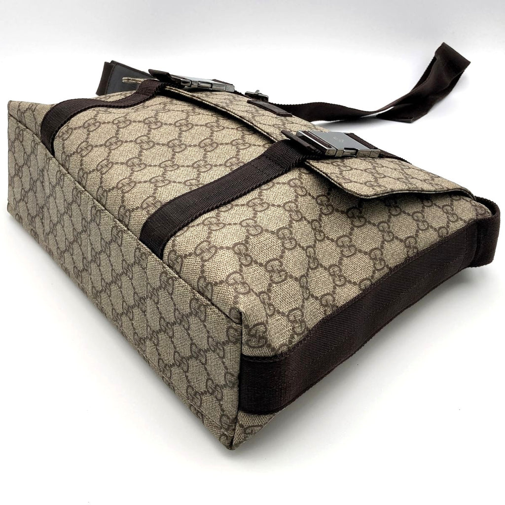 Gucci 122373 GG Supreme Messenger Shoulder Bag Brown Pre-owned