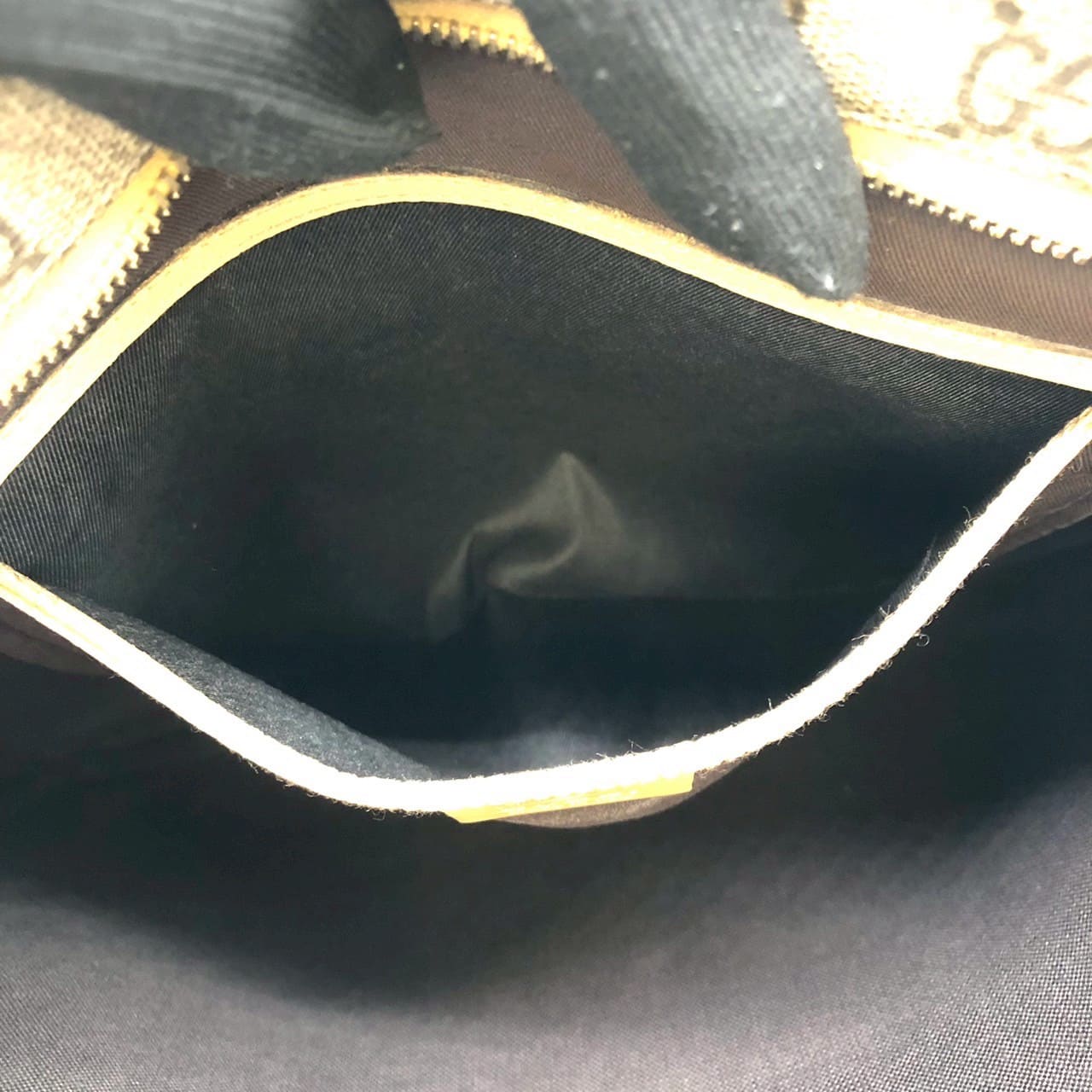 Gucci 201446 GG Supreme Shoulder Bag Yellow Pre-owned