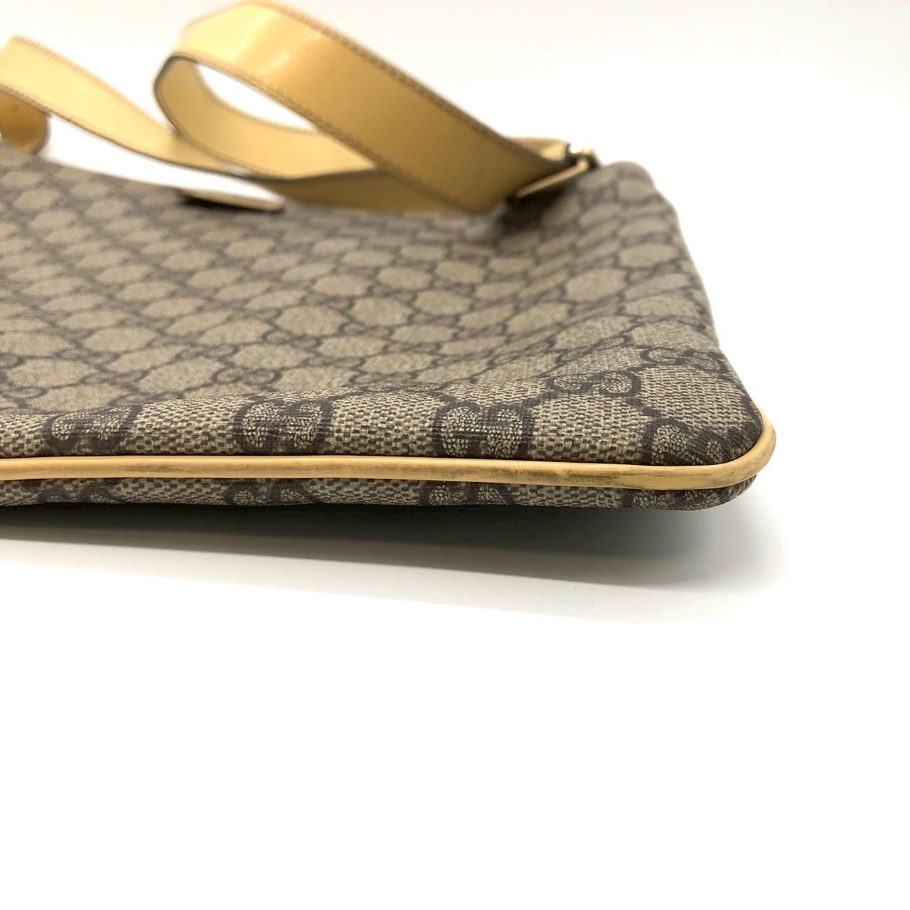 Gucci 201446 GG Supreme Shoulder Bag Yellow Pre-owned