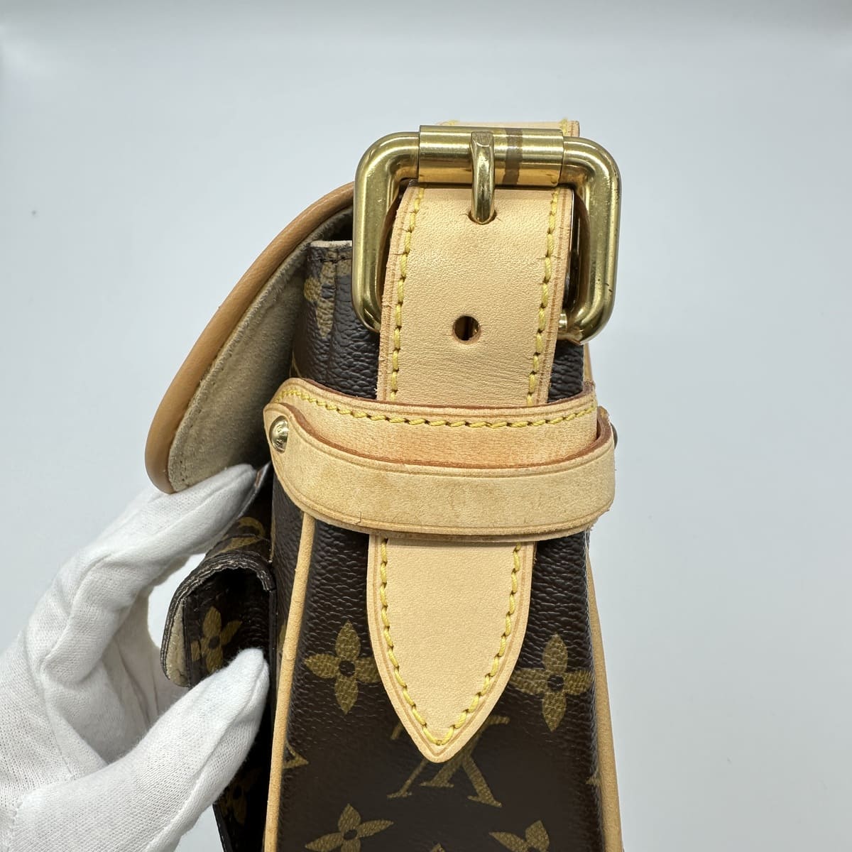 Louis Vuitton M40027 Hudson PM Shoulder Bag Monogram Brown Pre-owned