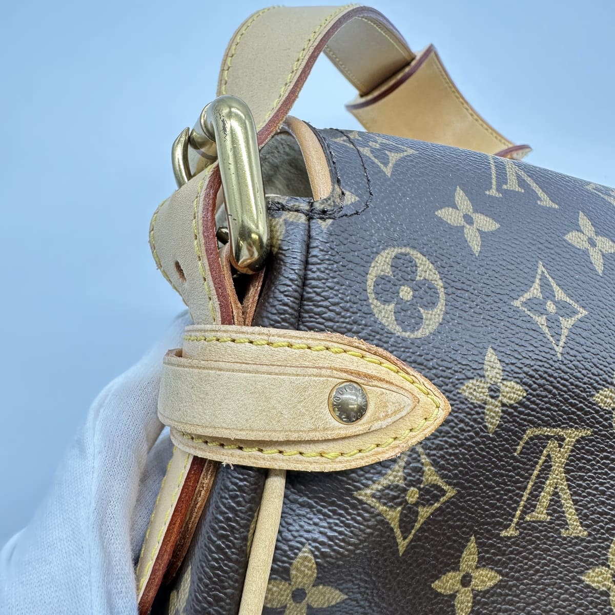 Louis Vuitton M40027 Hudson PM Shoulder Bag Monogram Brown Pre-owned