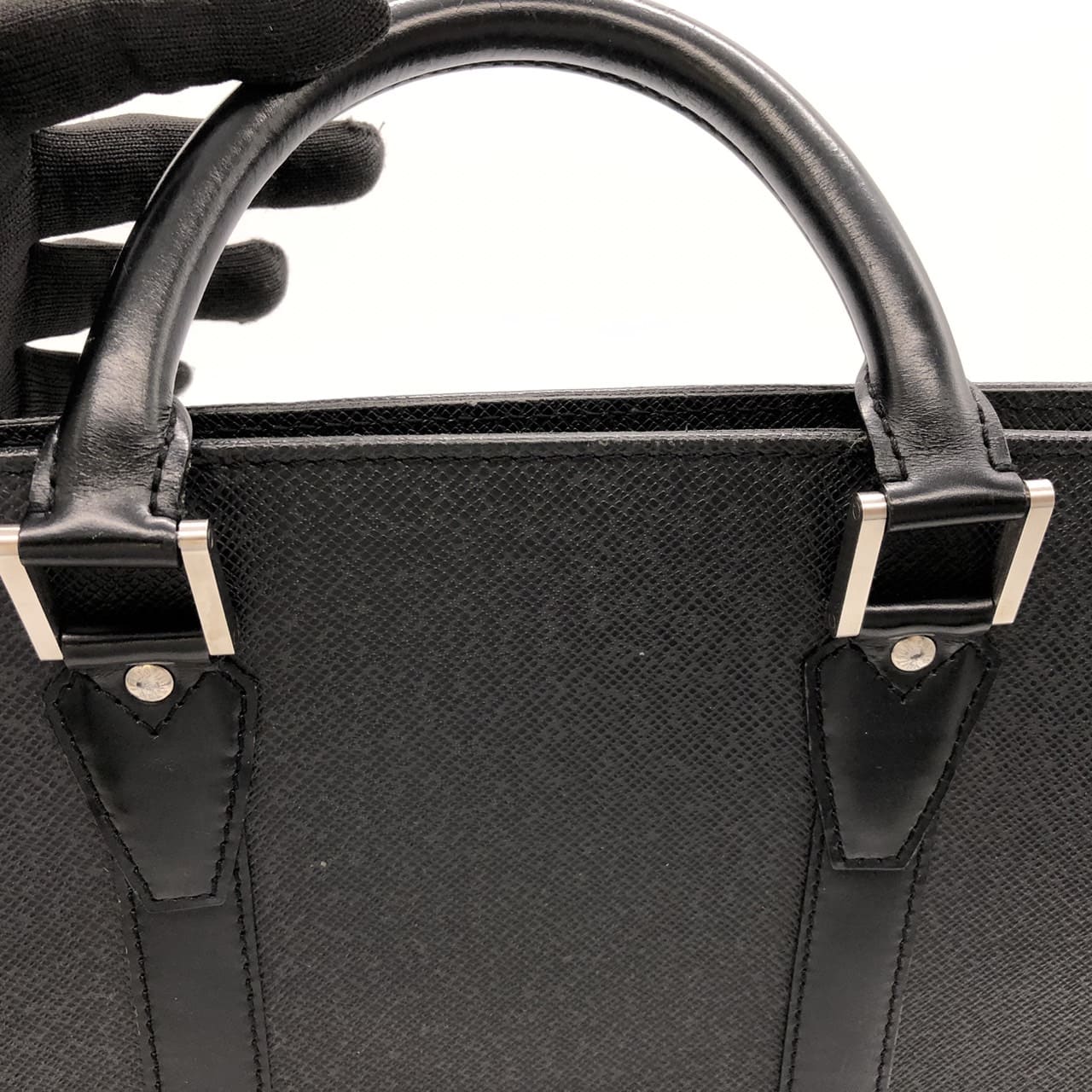 Louis Vuitton M30052 Porte Document Rosan Business Bag/Briefcase Taiga Leather Black Pre-owned