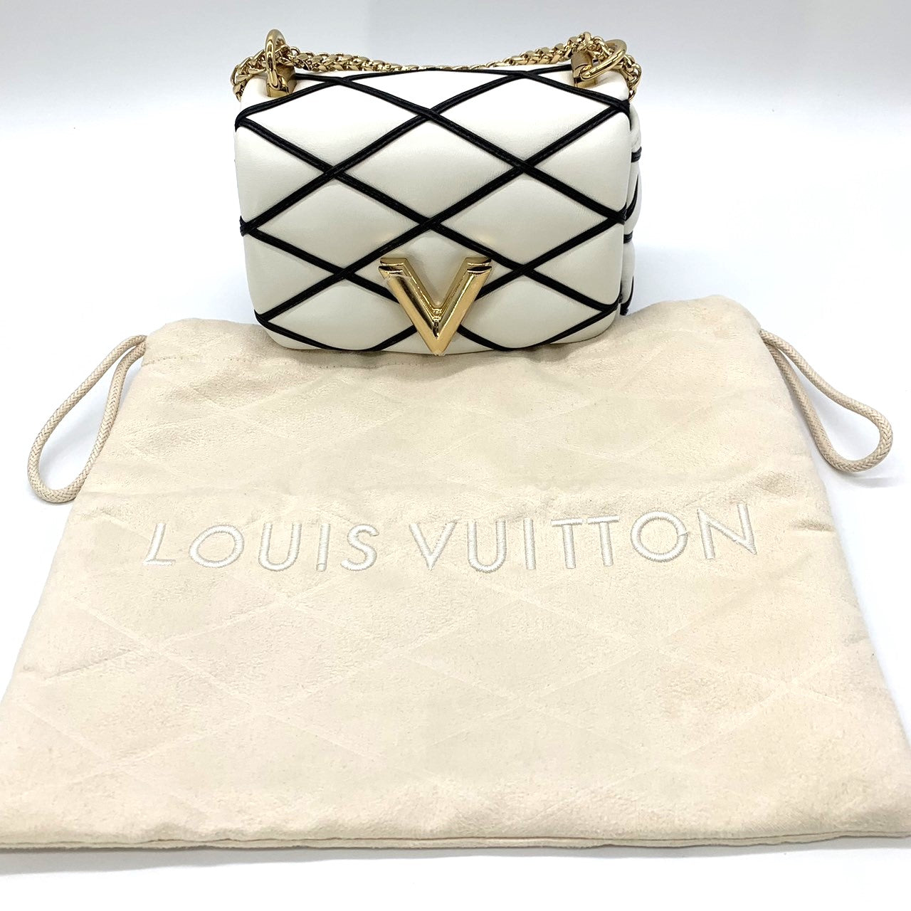 Louis Vuitton M23762 Pico GO-14 Chain Crossbody Shoulder Bag Lambskin Leather White Pre-owned