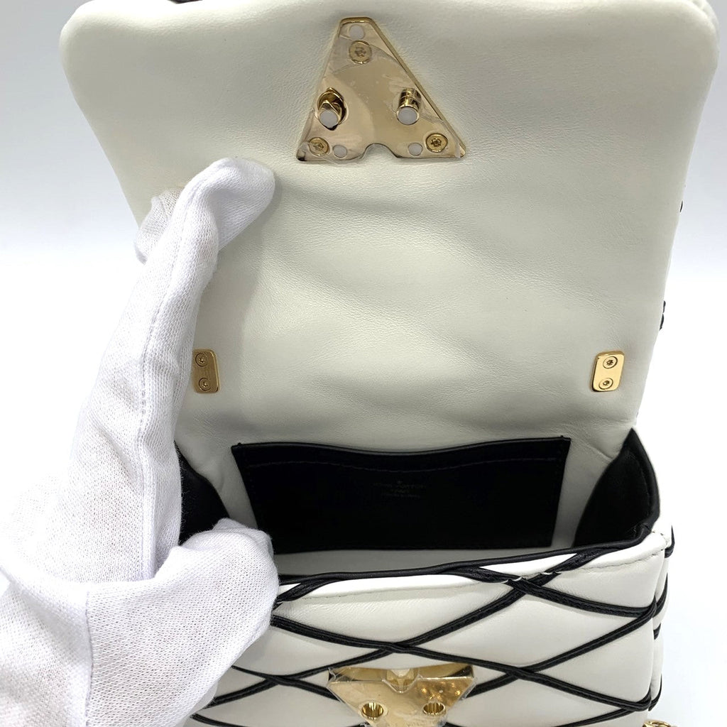 Louis Vuitton M23762 Pico GO-14 Chain Crossbody Shoulder Bag Lambskin Leather White Pre-owned