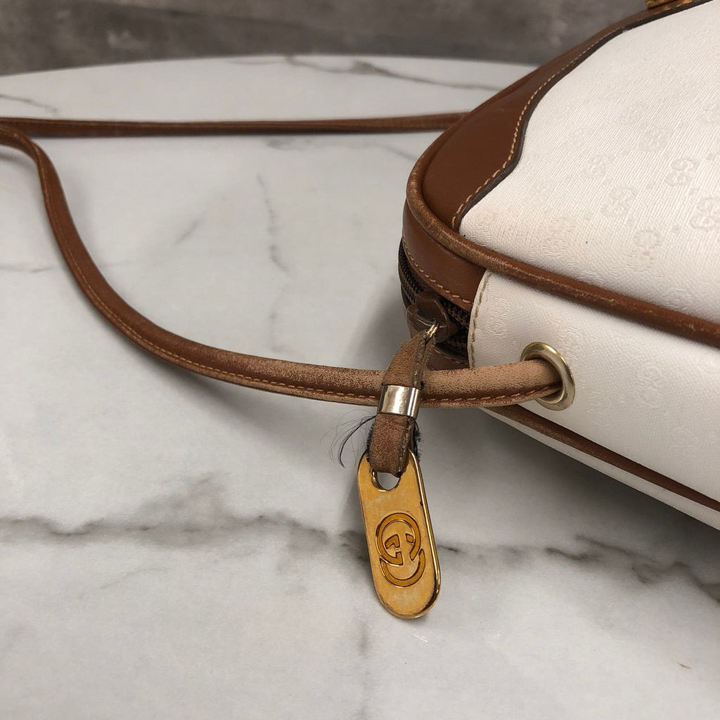 GUCCI Old Gucci 0001 104 0558 Shoulder Bag White Brown Micro GG PVC x Leather Brand Women's (Slightly Imperfect) PRE-OWNED