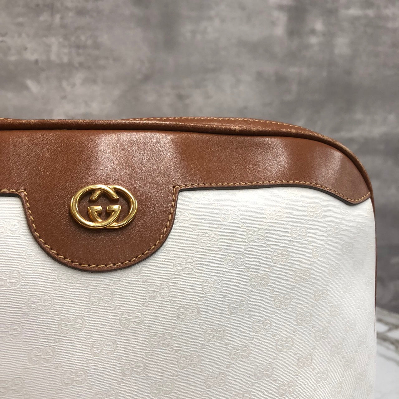 GUCCI Old Gucci 0001 104 0558 Shoulder Bag White Brown Micro GG PVC x Leather Brand Women's (Slightly Imperfect) PRE-OWNED