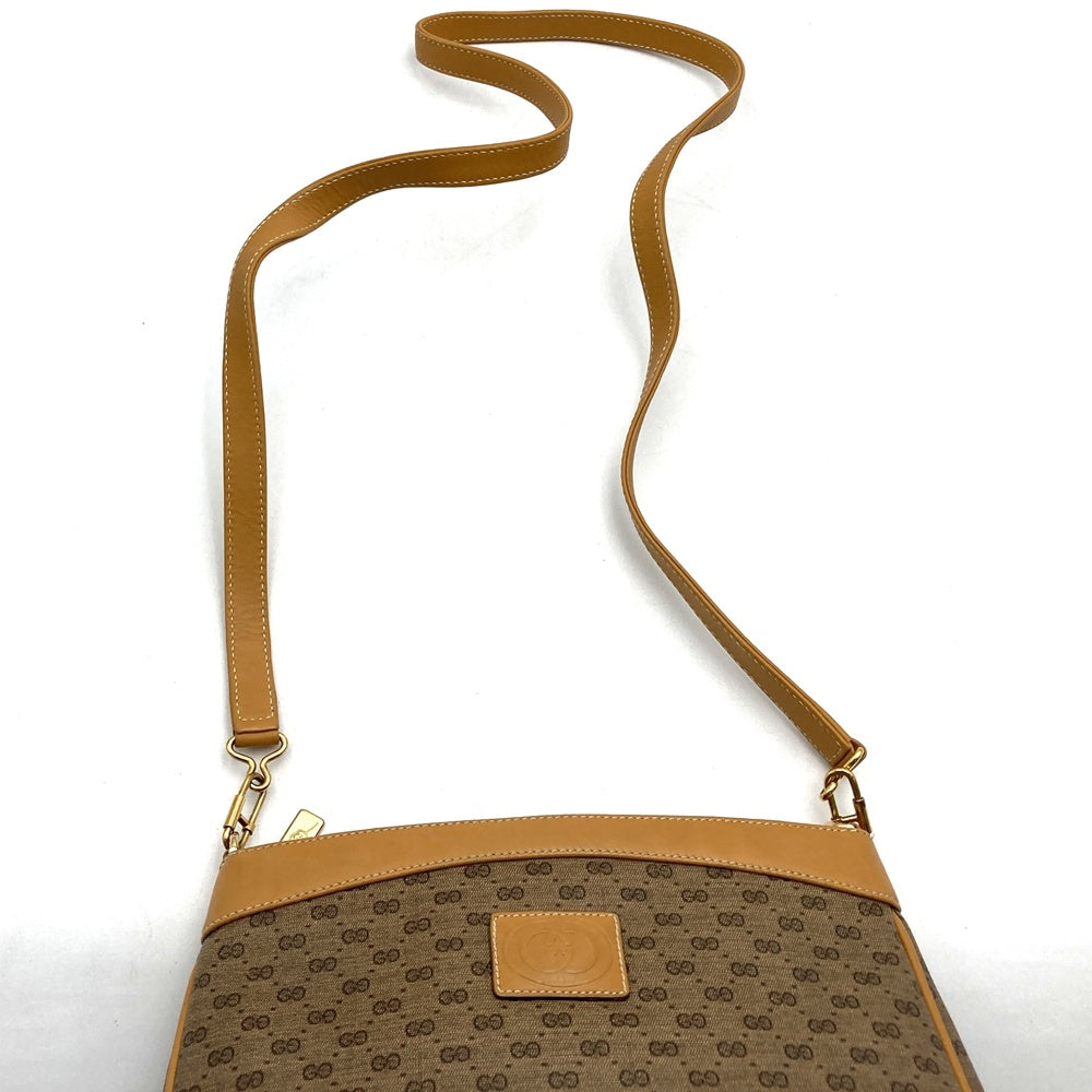 GUCCI Micro GG Shoulder Bag, PVC Leather, Brown, Women's, Old Gucci Vintage PRE-OWNED