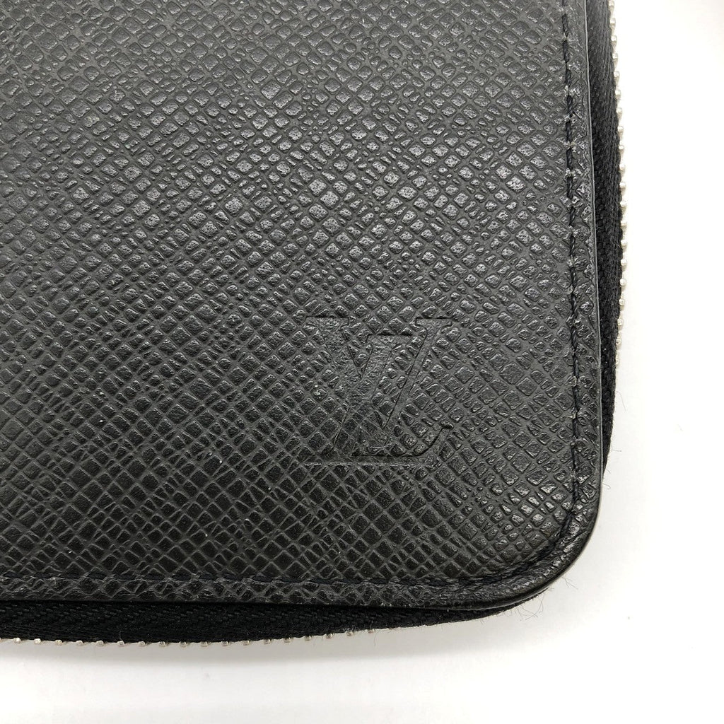 Louis Vuitton M30510 Zippy Vertical Long Wallet Taiga Leather Black Pre-owned