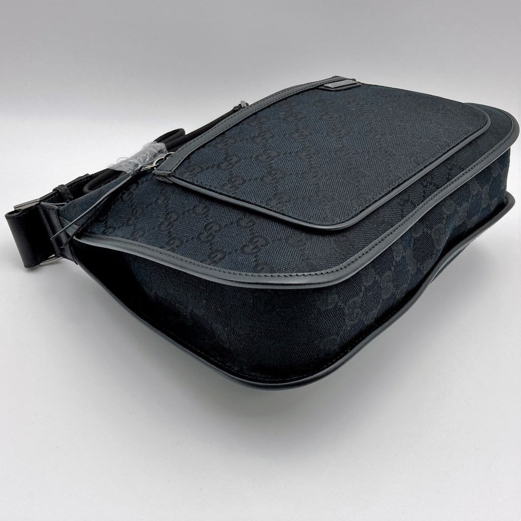 Gucci 001 4198 Shoulder Bag in GG Canvas, Black PRE-OWNED