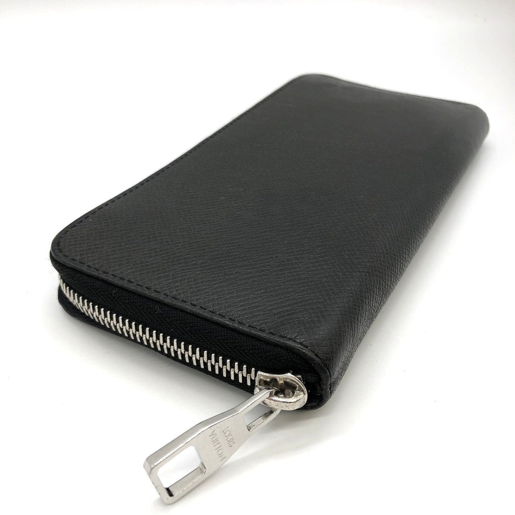 Louis Vuitton M30510 Zippy Vertical Long Wallet Taiga Leather Black Pre-owned