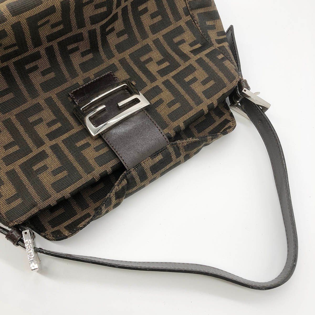 Fendi Mamma Baguette handbag in brown Zucca canvas with silver hardware PRE-OWNED