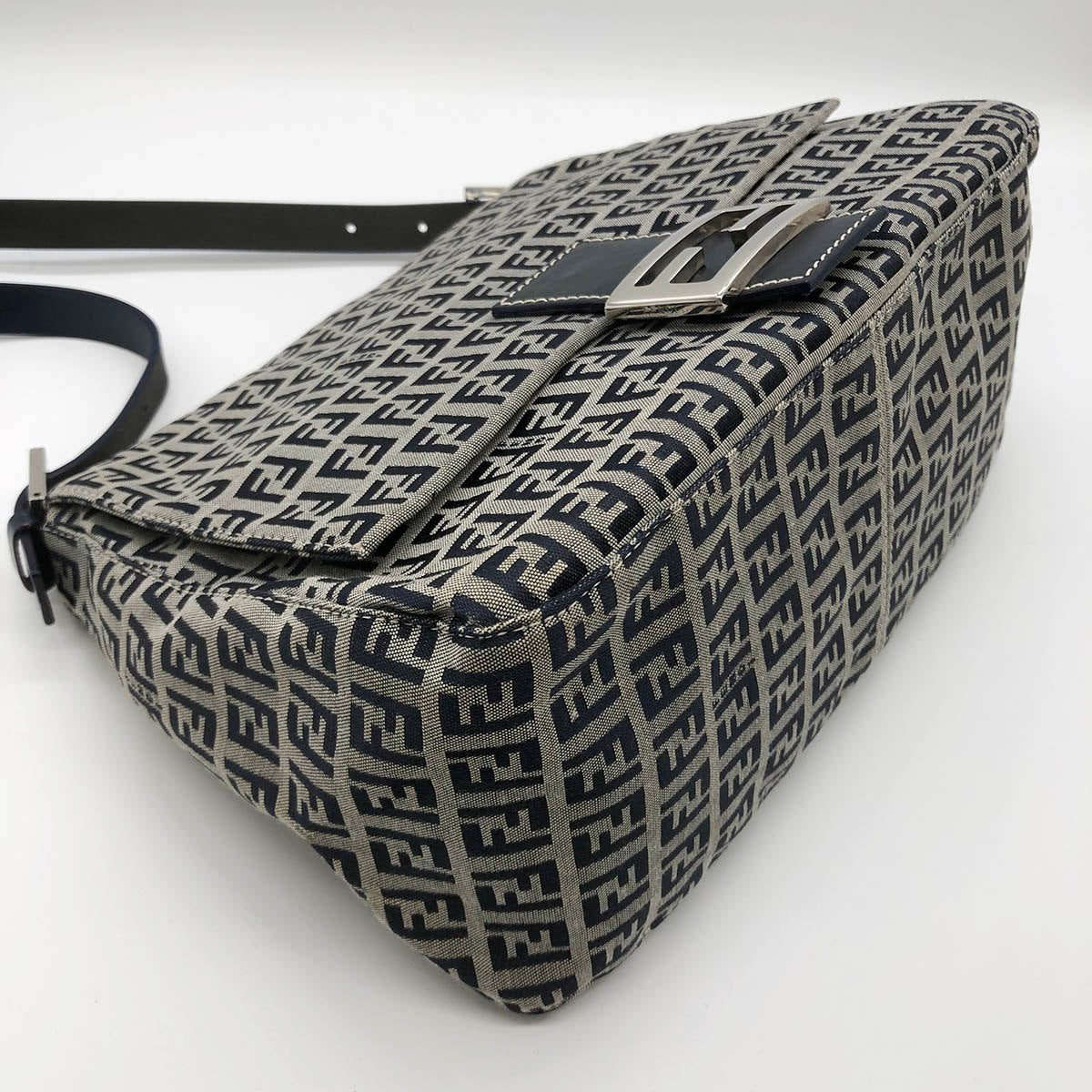 Fendi Zucchino Mamma Bucket Canvas Shoulder Bag in Navy PRE-OWNED