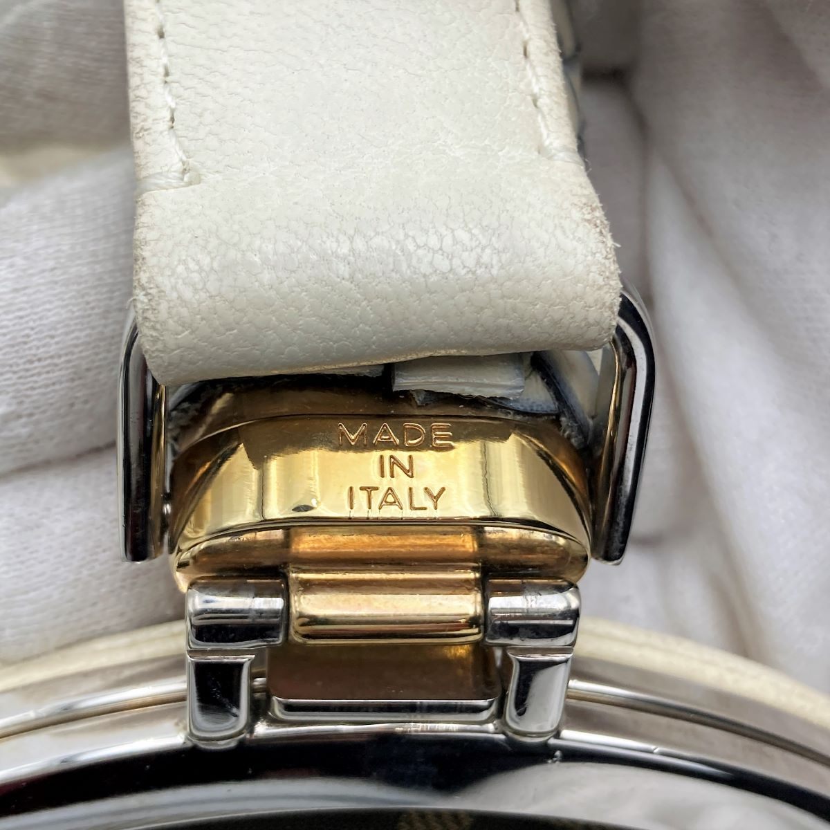 [CLEARANCE]Fendi 8BR511 Spy Bag Handbag in Beige, Ivory, and White PRE-OWNED