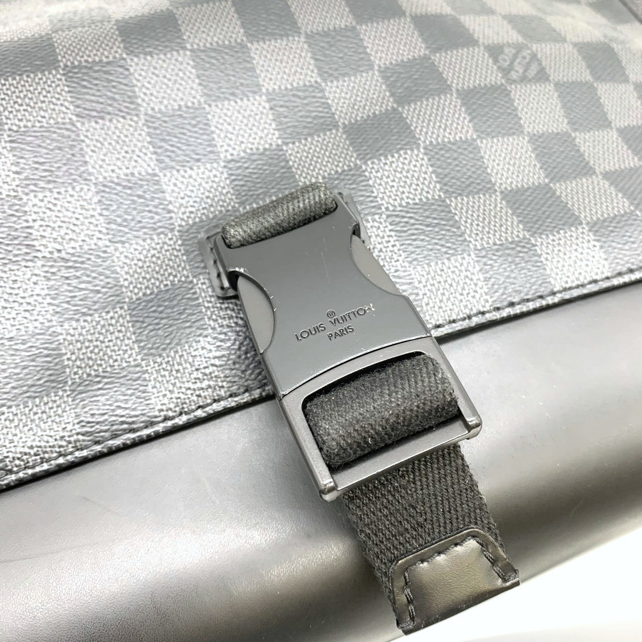 Louis Vuitton N41458 Messenger MM Crossbody Shoulder Bag Damier Graphite PVC/Leather Black Pre-owned
