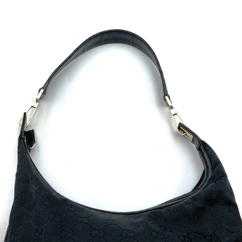 Gucci 001 4204 Shoulder Bag/Handbag in Black GG Canvas/Leather PRE-OWNED