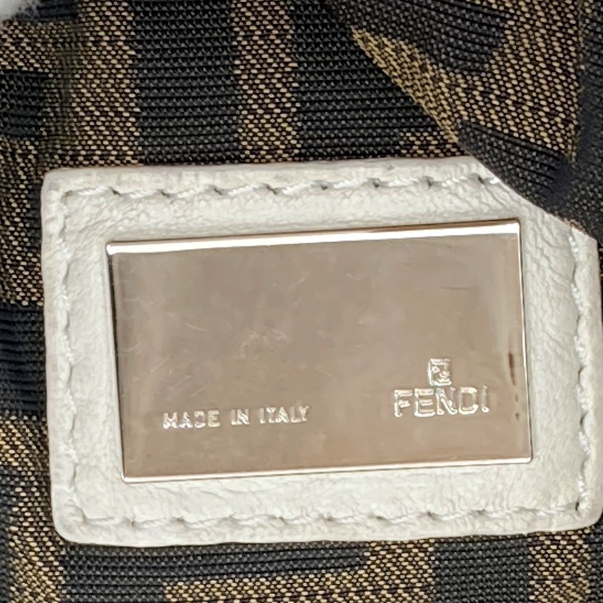 [CLEARANCE]Fendi 8BR511 Spy Bag Handbag in Beige, Ivory, and White PRE-OWNED