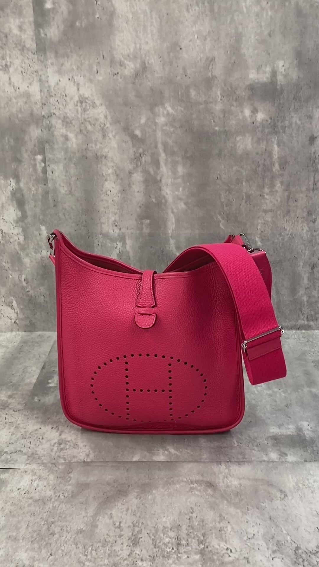 Hermès Evelyne 3 PM 56277CK Crossbody Shoulder Bag Taurillon Clemence Pink Pre-owned