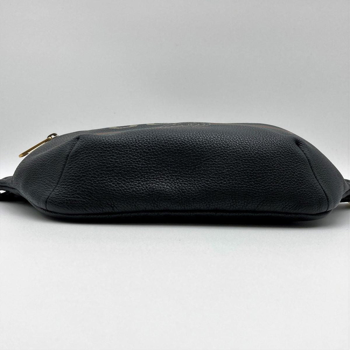[CLEARANCE]Gucci 493869 Sherry Line Waist Bag/Waist Pouch in Black Leather PRE-OWNED