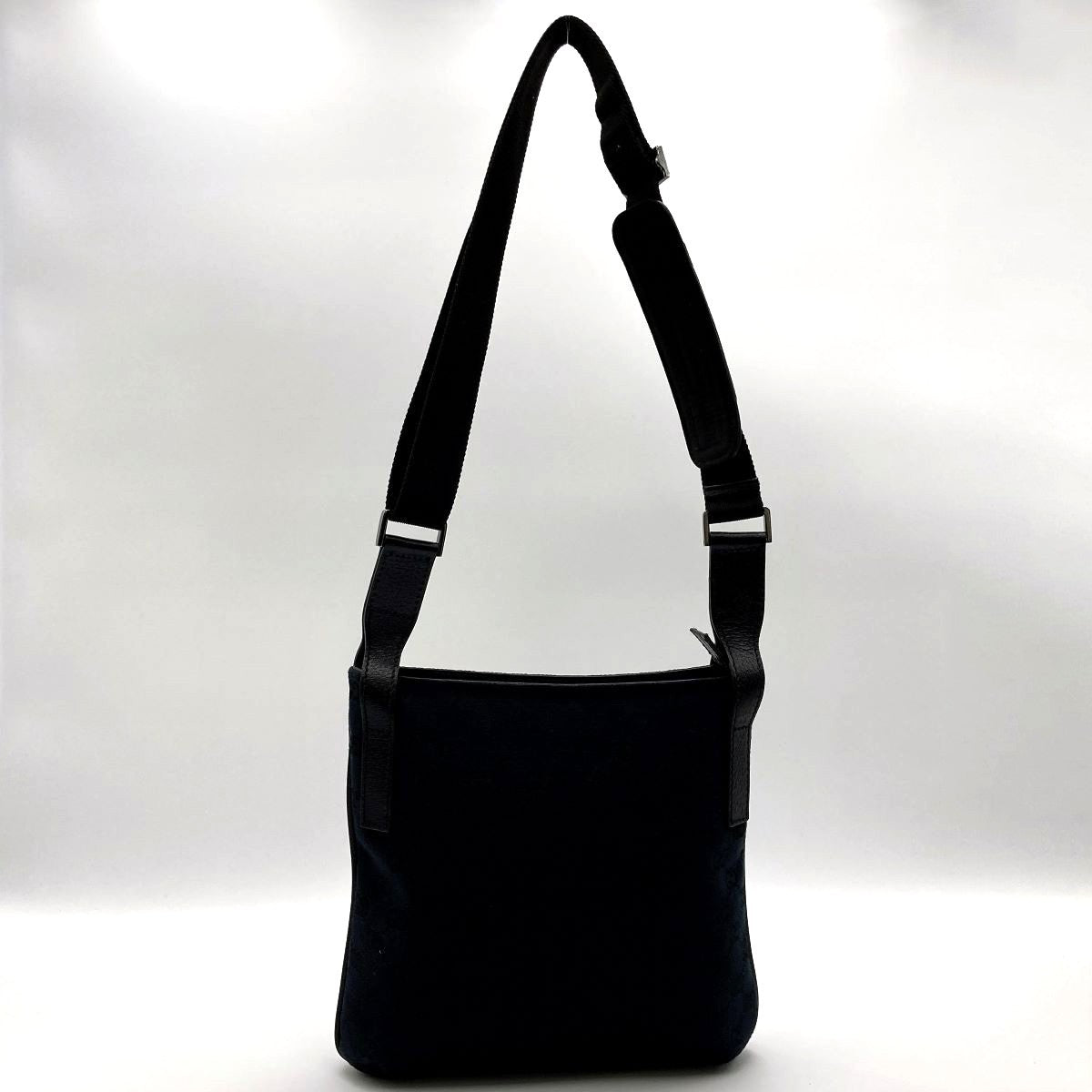 Gucci 122793 Crossbody Shoulder Bag GG Canvas Black Pre-owned