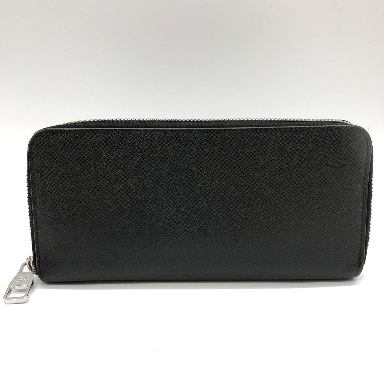 Louis Vuitton M30510 Zippy Vertical Long Wallet Taiga Leather Black Pre-owned