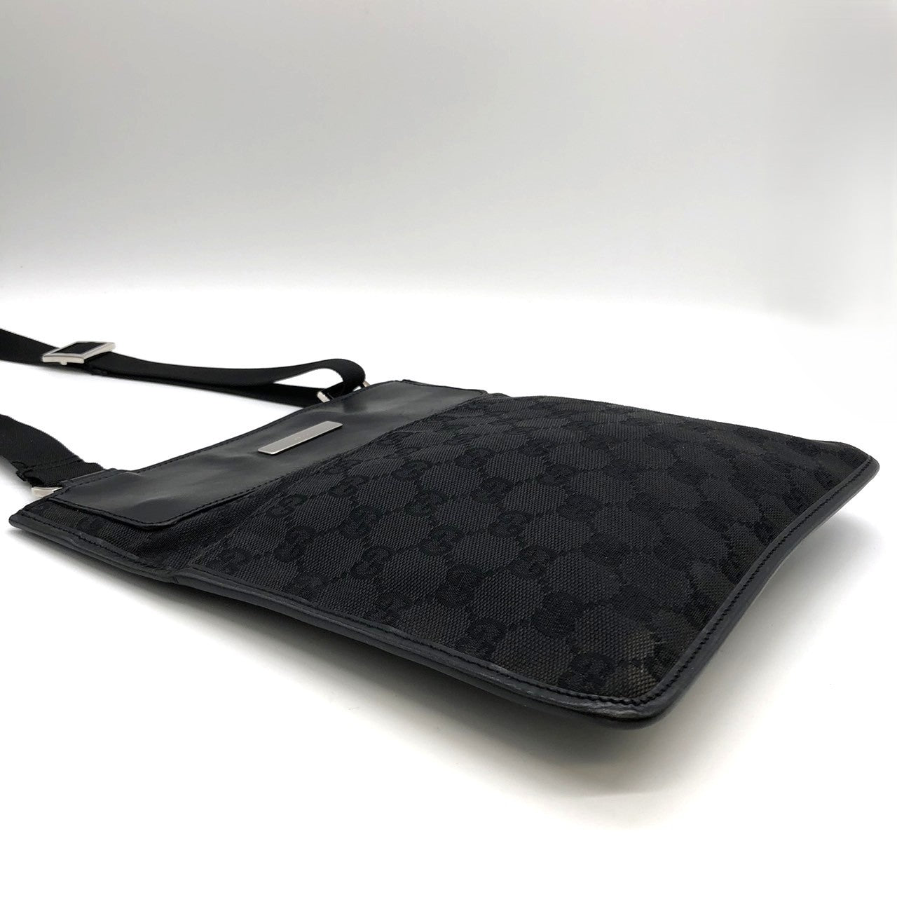 Gucci 27639 Slim Shoulder Bag, Crossbody, Black GG Canvas/Leather PRE-OWNED